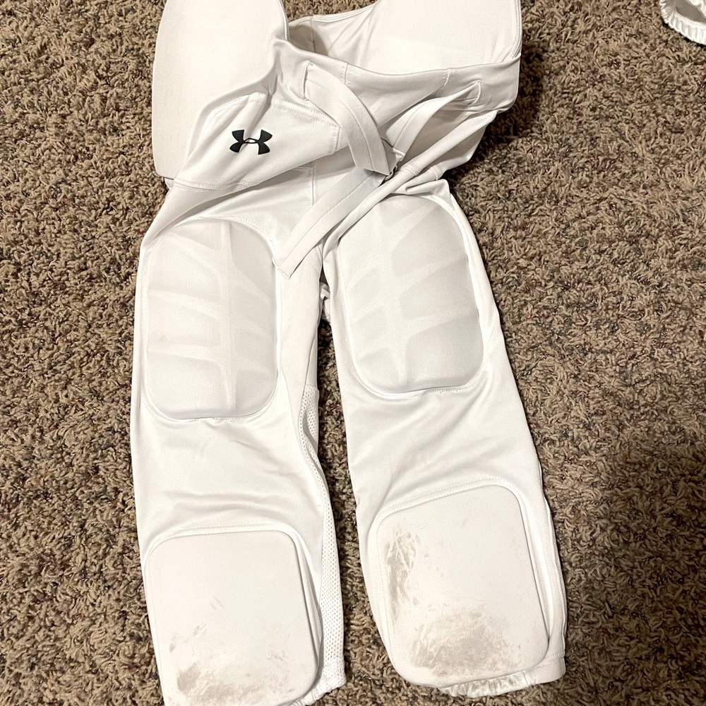 Youth X-Large Under Armour Padded Football Pants
